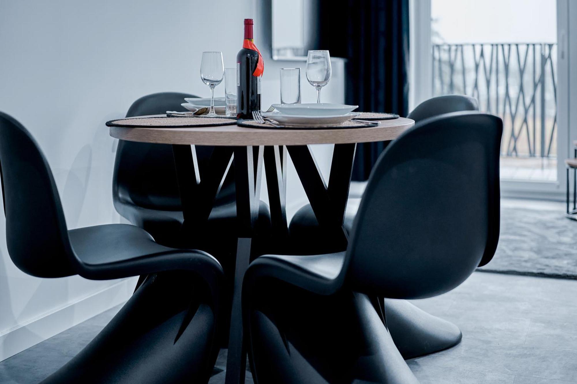 Apartament Sztuk Pieknych 10 皮拉 外观 照片