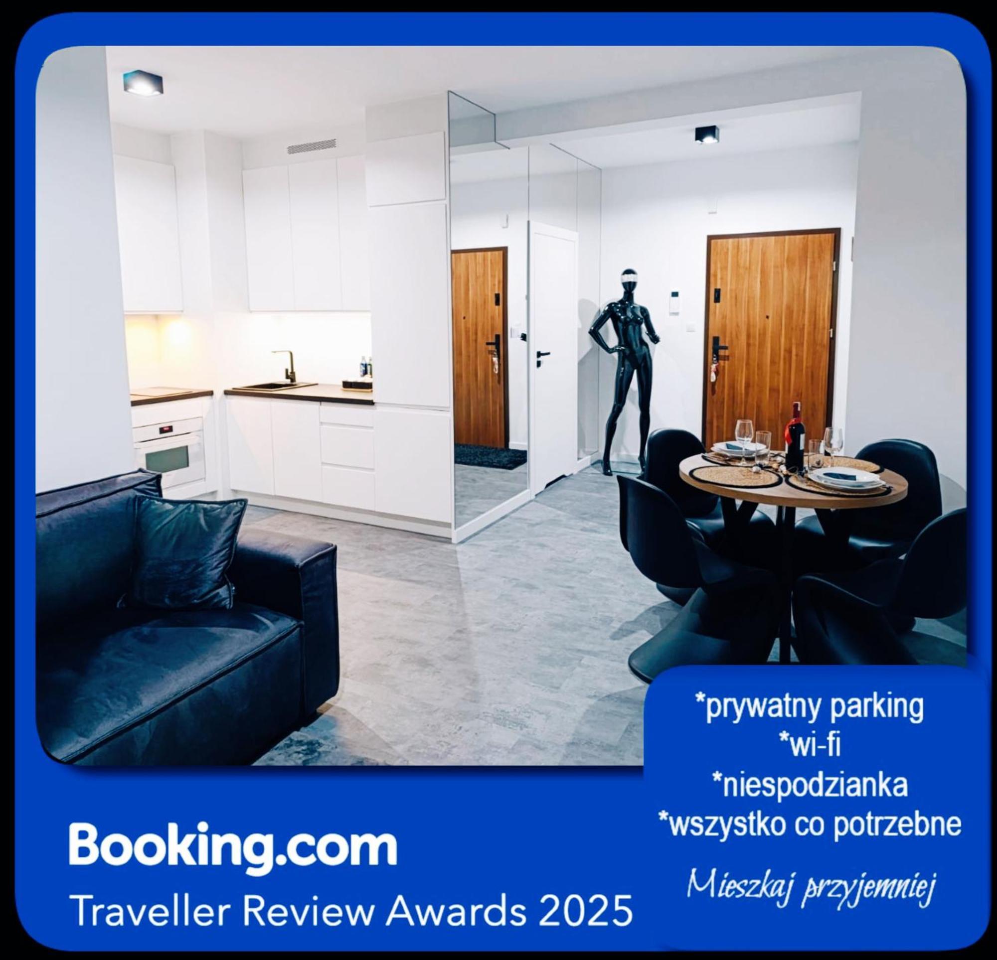 Apartament Sztuk Pieknych 10 皮拉 外观 照片